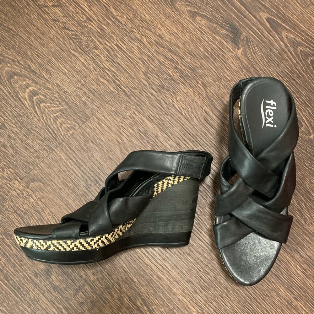 Flexi Casual Comfort Heel Wedges
